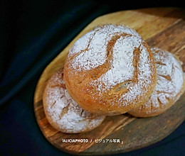 #甜品#中种全麦核桃葡萄干面包的做法