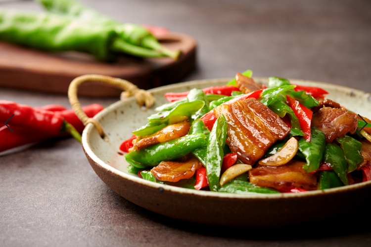 三步解决的过年硬菜，红红火火小炒肉的做法