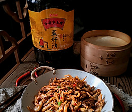 柔润劲道的春饼，卷上香辣酥脆的小虾，美！#福气年夜菜#的做法