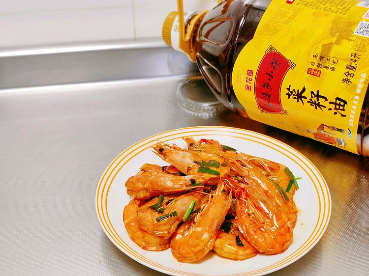 葱香开背白对虾的做法