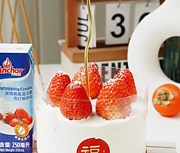 #奶香四溢 暖锅佳味#草莓奶油蛋糕的做法
