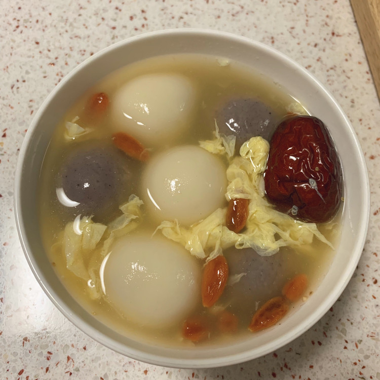醪糟汤圆的做法