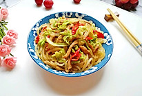 包菜肉丝炒粉条#肉食者联盟#的做法