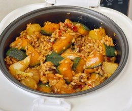 贝贝南瓜排骨焖饭的做法