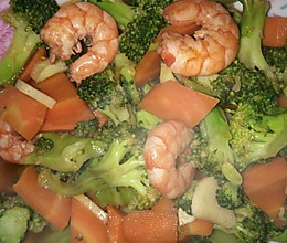 瘦身晚餐――鲜虾西兰花的做法