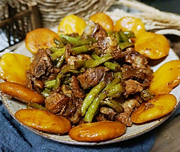 排骨豆角贴饼子的做法