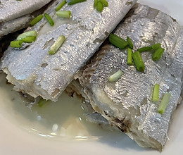 锡纸蒸鲜带鱼的做法