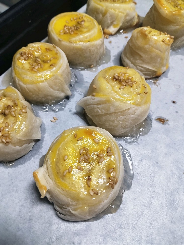 手抓饼的花样吃法～香蕉一口酥的做法