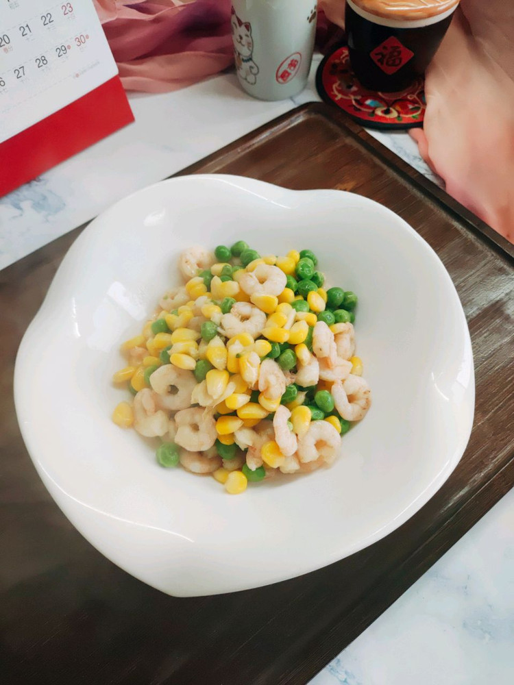 养生虾仁炒豌豆玉米粒的做法