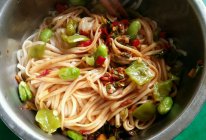 火锅蘸料拌面的做法