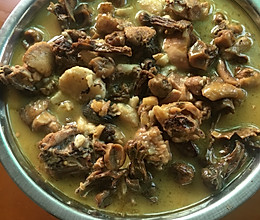 松茸炖鸡的做法