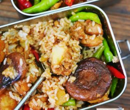 #红梅黄酒料酒家宴争霸赛#《打工人小食堂》一锅出黄焖鸡盖饭的做法