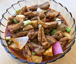 芋儿烧鸡爪，来杯冰啤清爽一夏的做法