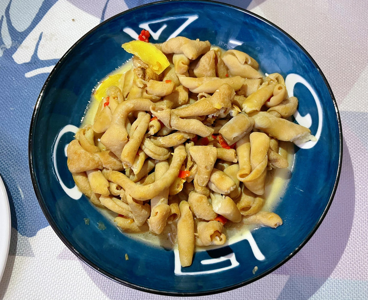 简单易做的清炒鹅肠的做法