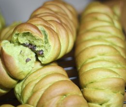 抹茶蜜豆面包的做法