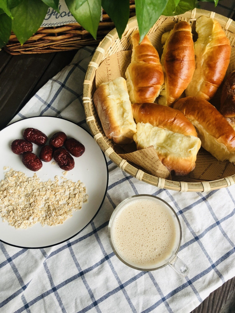 红枣燕麦牛奶的做法