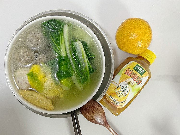 鸡汁青菜丸子汤的做法