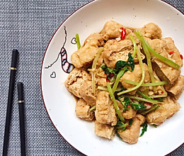 #餐桌上的春日限定#红烧油炸豆腐的做法