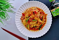 #让宝贝爱上每一顿饭#火腿肉炒茭白的做法