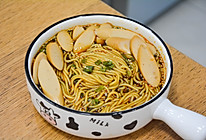 #感恩节烹饪挑战赛# 鸡肉肠酸辣汤面的做法