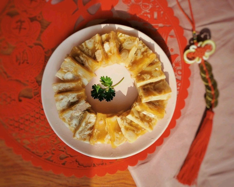 晶莹剔透猪蹄冻的做法