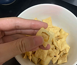 炸豆皮的做法