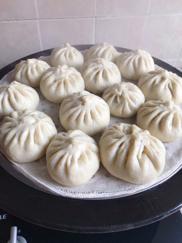 荠菜笋肉包子的做法