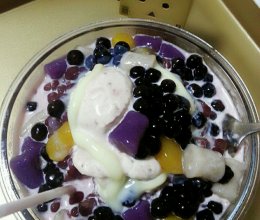 西瓜牛奶蜜豆冰的做法