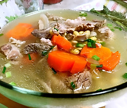 筒骨黄豆汤的做法
