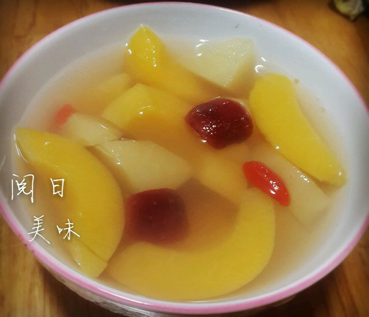 枸杞养生水果罐头的做法