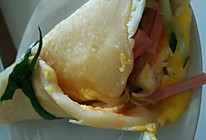 鸡蛋卷饼早餐的做法