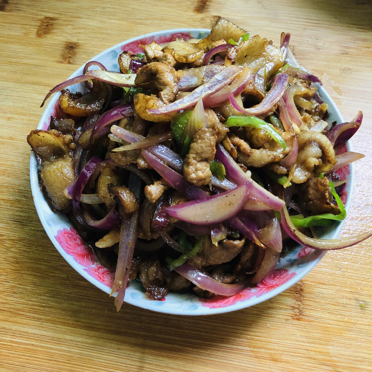 家常菜&洋葱炒肉的做法