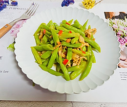 #夏日消暑，非它莫属#四季豆炒肉的做法