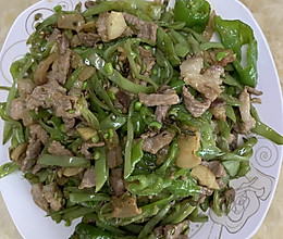 辣椒炒梅豆的做法
