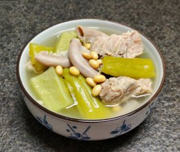 苦瓜猪骨黄豆汤的做法
