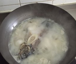 鲫鱼汤的做法