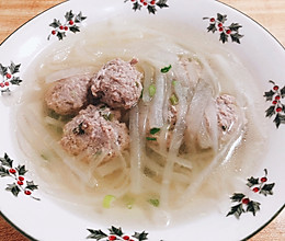 暖身补气白萝卜汆羊肉丸子汤的做法