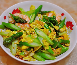 #肉食主义狂欢#鲜虾芦笋炒鸡蛋的做法