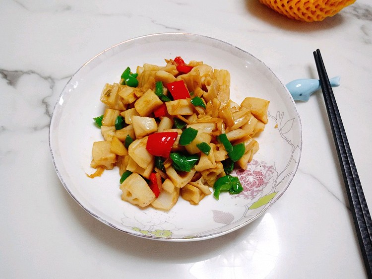 清炒藕丁的做法