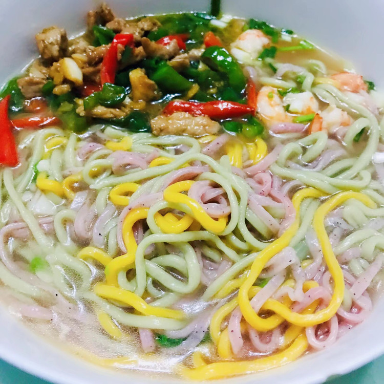 彩色蔬菜面条的做法