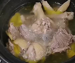 土鸡煲，原汁原味～的做法