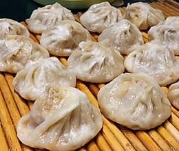 不用皮冻的鲜肉汤包的做法