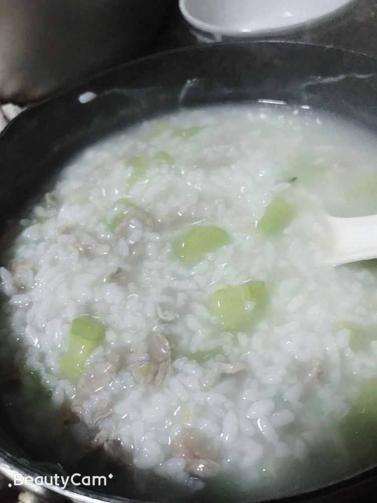 1-3岁宝宝辅食（黄瓜滑肉饭）的做法