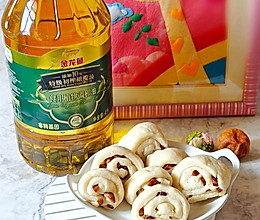 #为爱下厨 七夕橄浪漫#橄榄油红枣面卷的做法