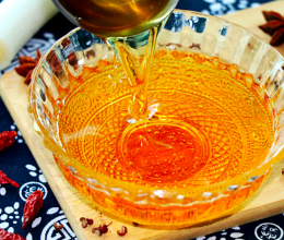厨师不会告诉你的，餐厅后厨房里的秘密～～调味料油的做法