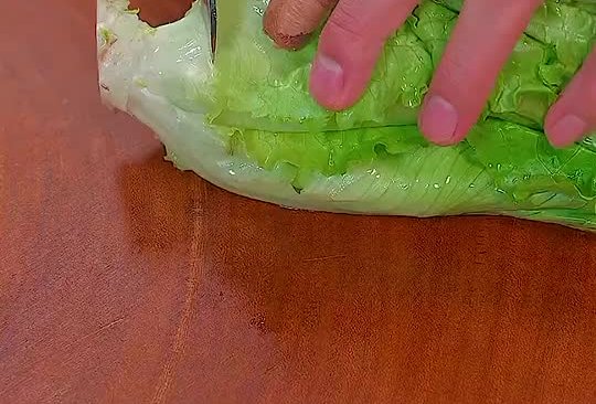 白灼罗马生菜的做法