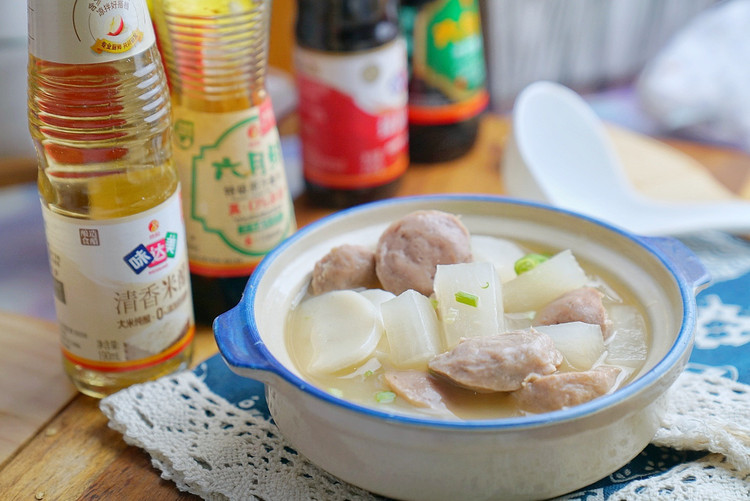 萝卜牛肉丸汤年糕的做法