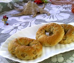 核桃面包圈#做道好菜,自我宠爱!#的做法