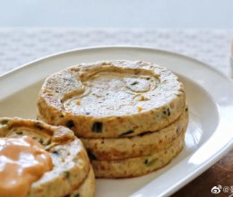 豆腐金枪鱼蔬菜饼的做法
