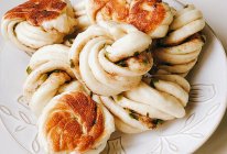 『葱香花卷』把这个配方传给下一代的做法